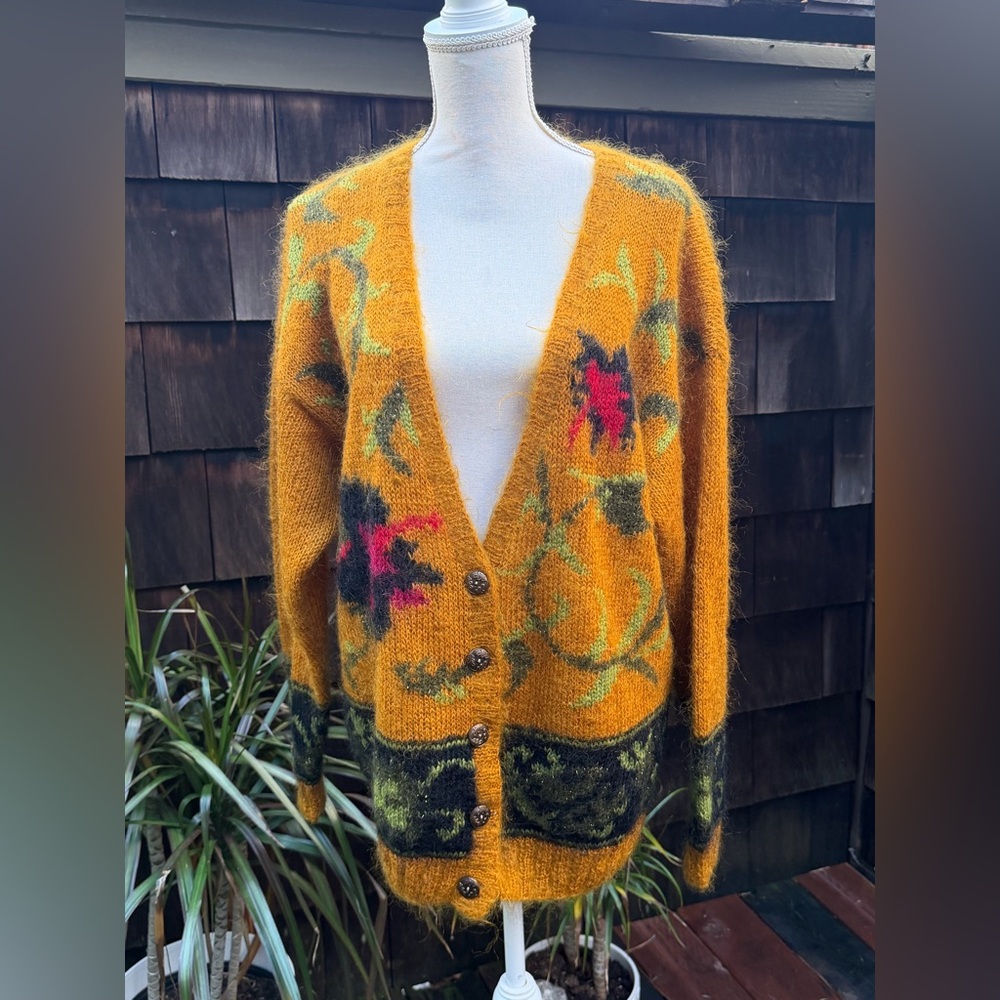 Vtg oversize cardigan sweater mustard yellow fuzzy knit M Studio Michelle Stuart